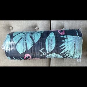 Lug Cuddle Throw Black Flamingo